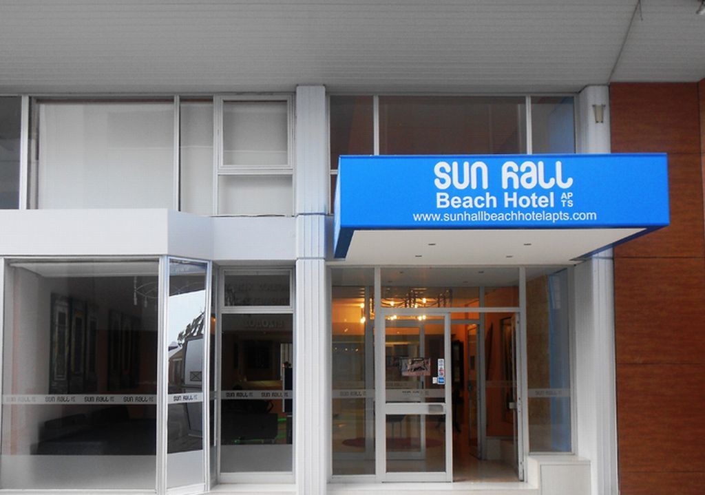 Sun Hall Beach Hotel Apartments Lárnaca Exterior foto